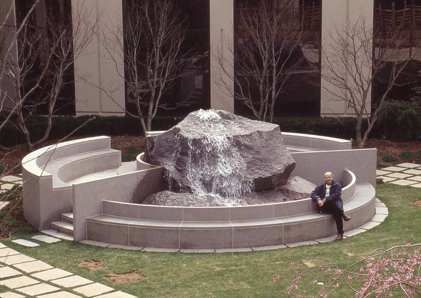 att01.jpg