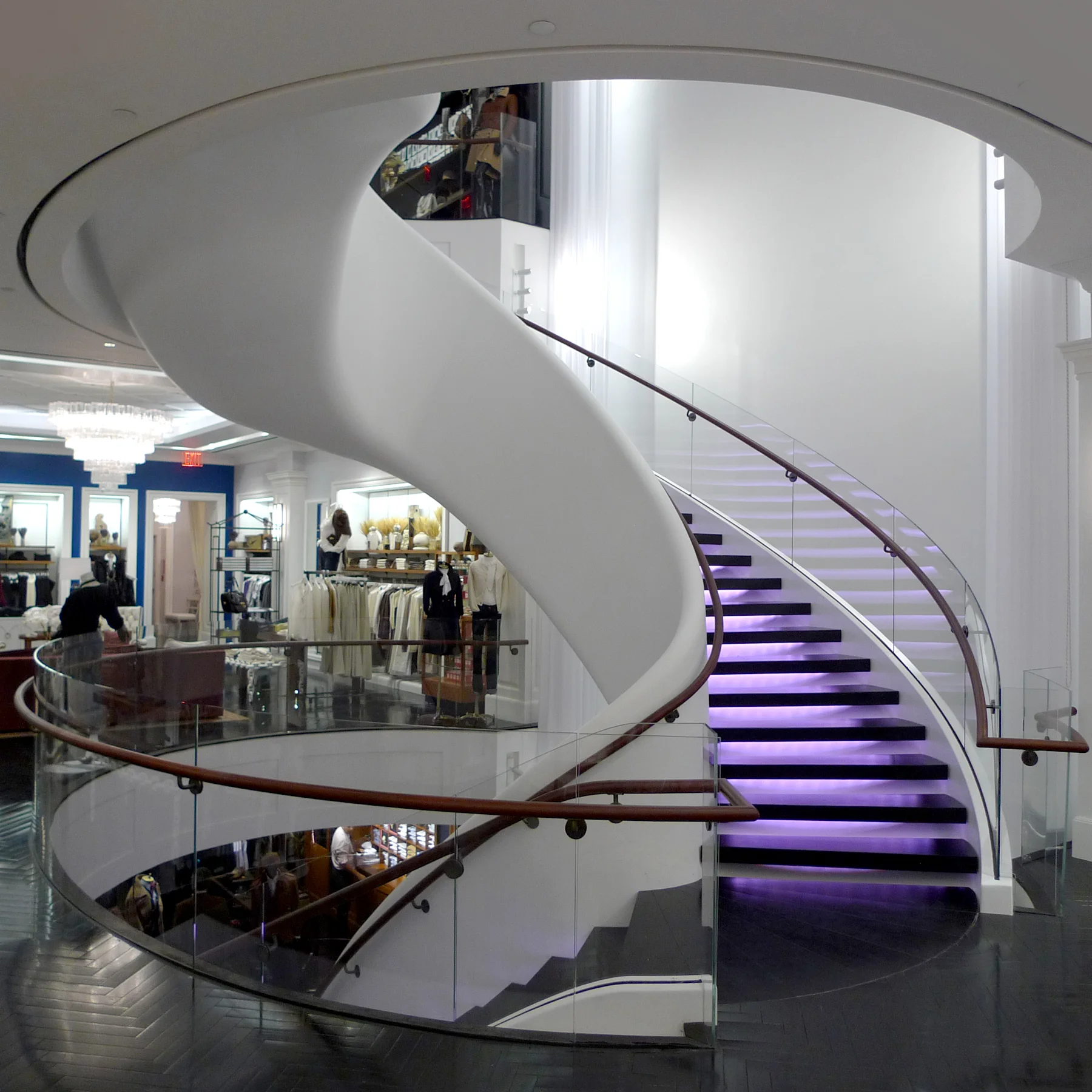 Tommy Hilfiger - Grand Stair