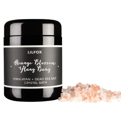 Three Salt in One SoakThree kinds of salt crystals—Dead Sea, Himalayan, and gray French sea salts are hand-blended with a soothing, detoxifying, and gorgeously sexy mix of neroli, bitter orange, and ylang ylang. The pure organic essential oils and rare salts create a beautifully luxurious, sensuous bath that leaves the mind and spirit cleansed, uplifted, and incredibly relaxed.