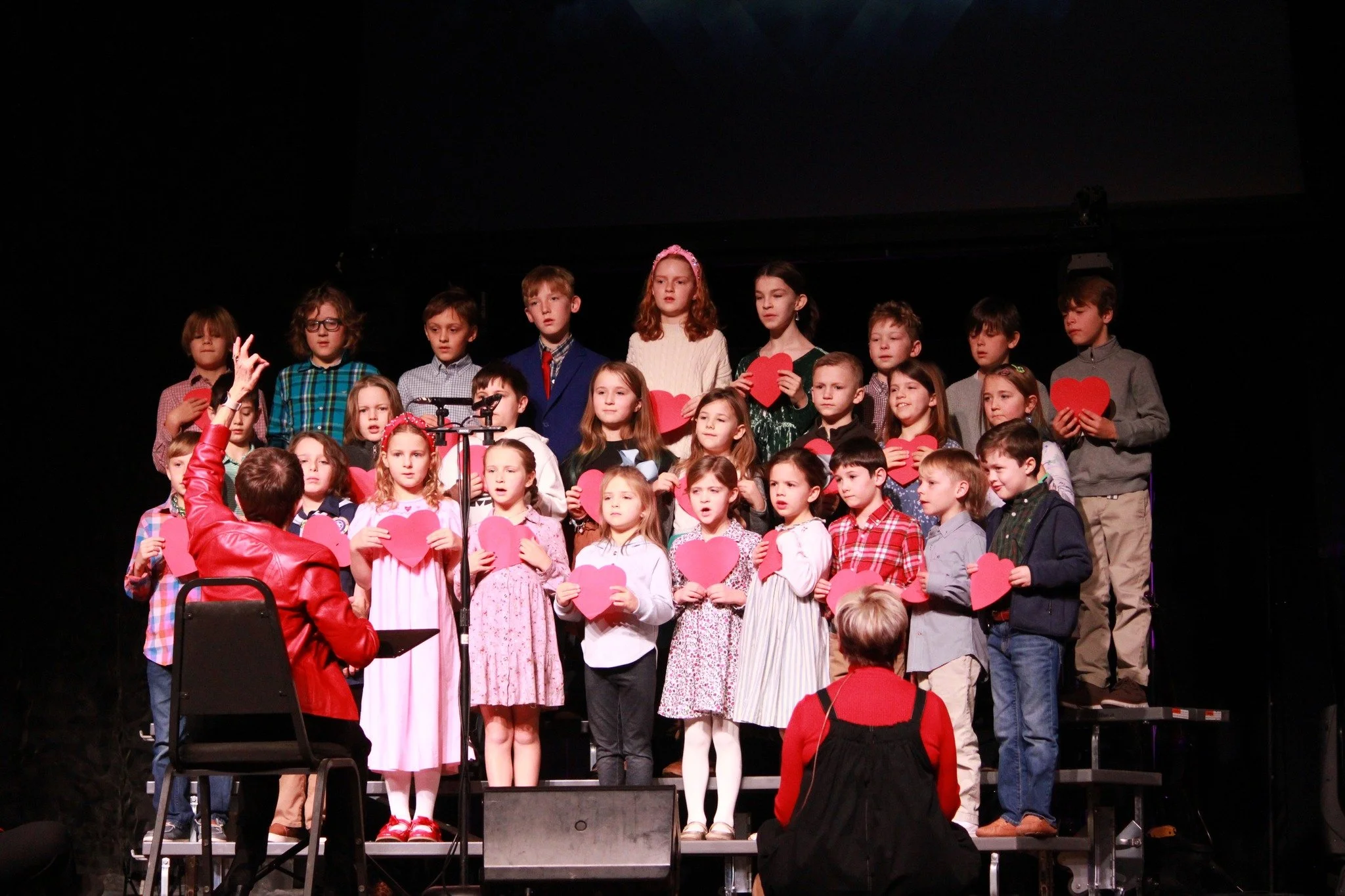 Our K-5th Bridges Choir knocked it out of the park on Sunday singing 'So This is Love'! We are so proud of each of them! 

❤❤❤