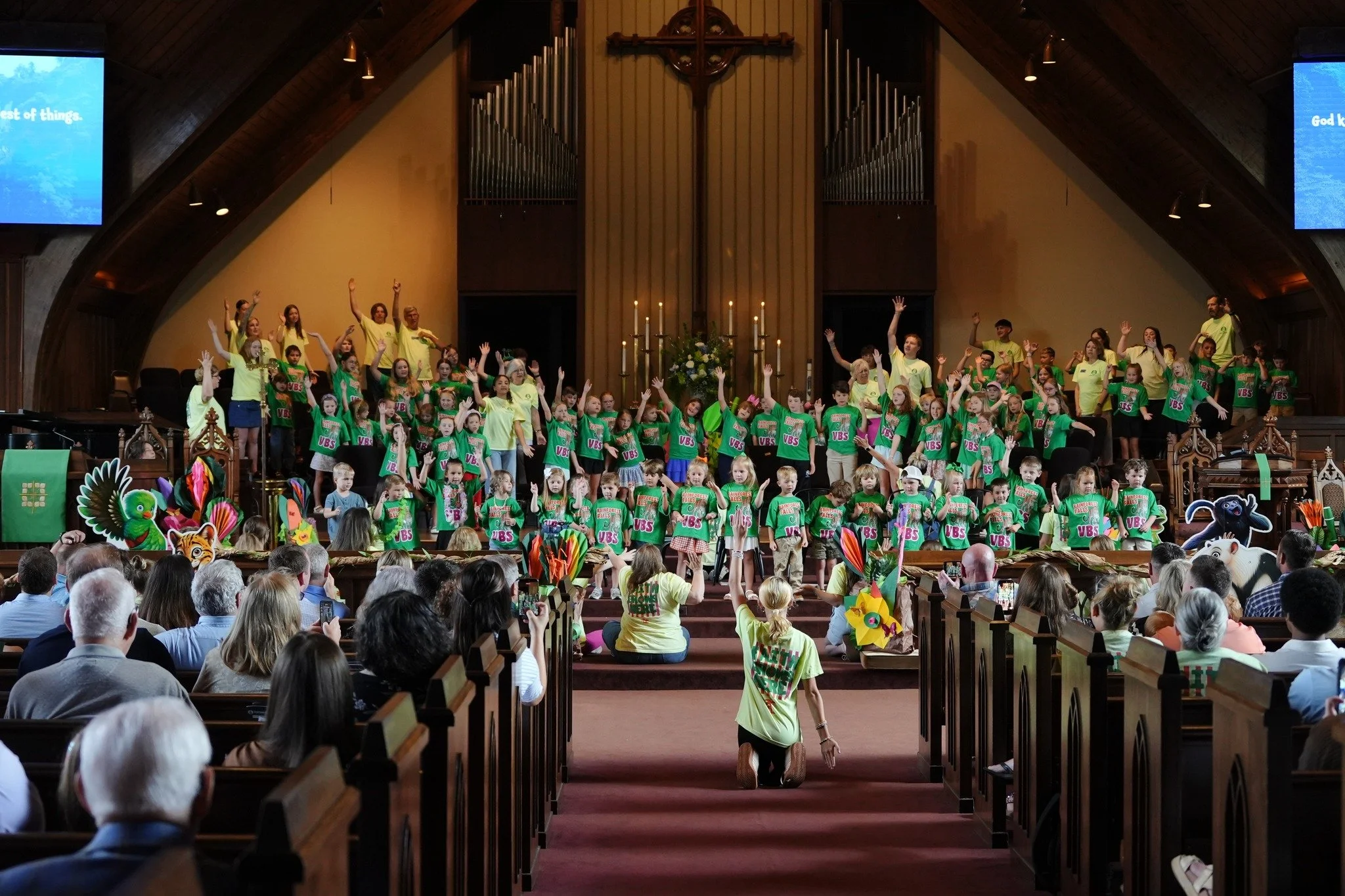 You guys knocked it out of the rainforest yesterday at VBS Sunday! You sang your heart out, did all the motions perfectly and showed the church what we learned about God last week! 

We are so proud of you! 

🌴🦍🌴🦜🌴🐸