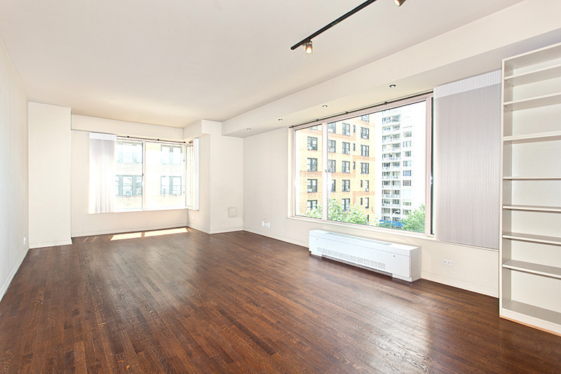 205 East 68th Street, Apt T6H | Represented Buyer | $999,000