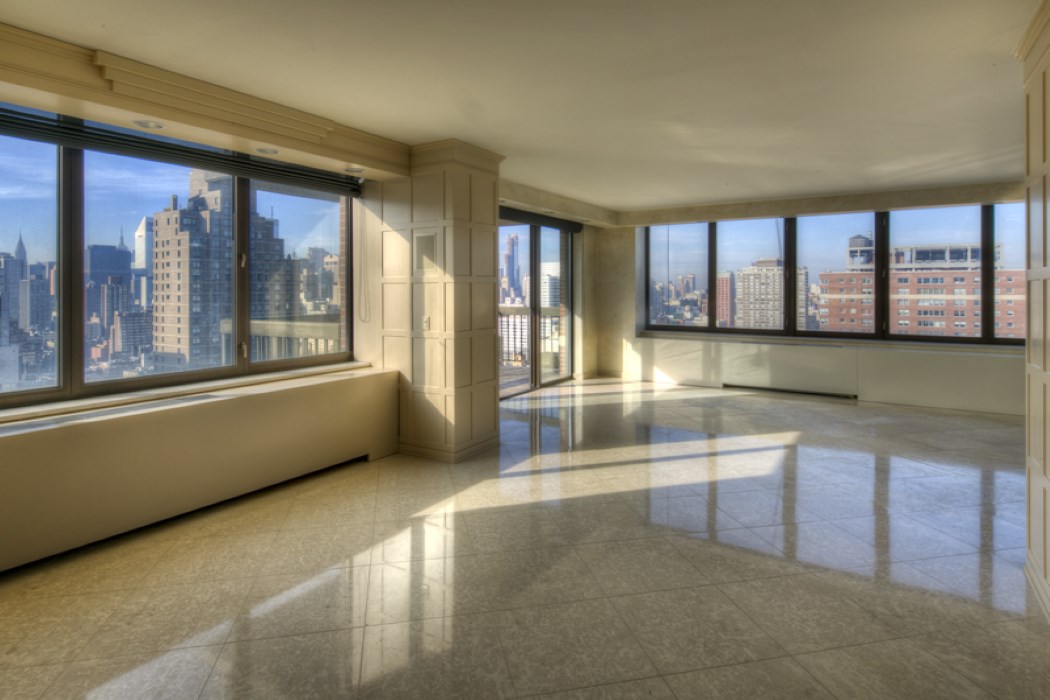 422 East 72nd Street, Apt 32DE | Represented Seller | $4,395,000