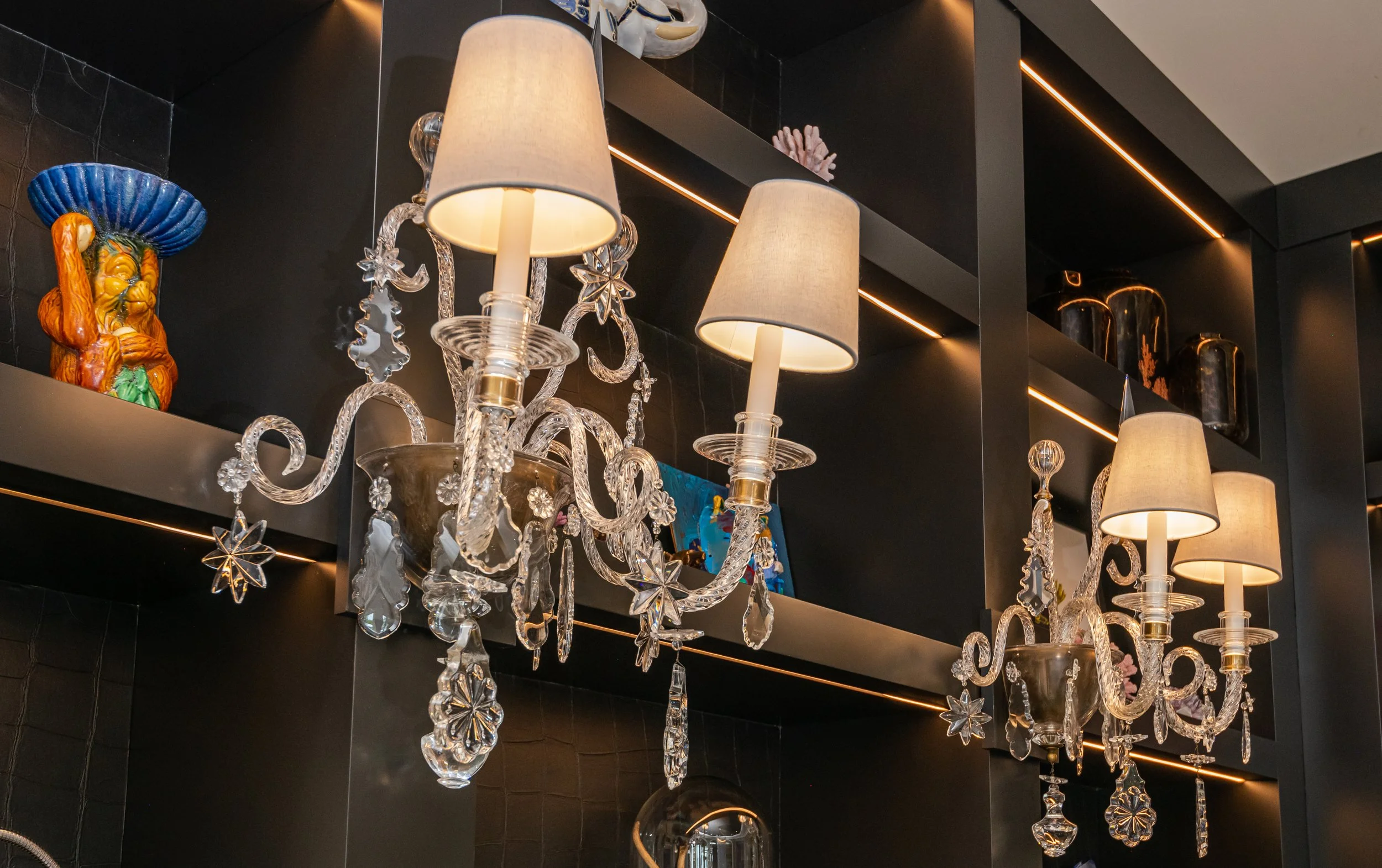 chandelier detail.jpg