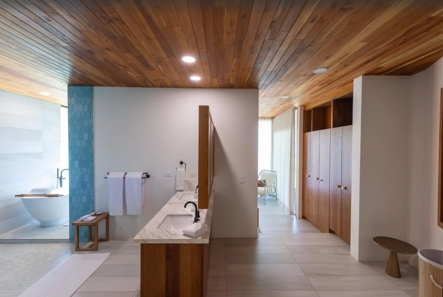 A beachfront retreat we designed where tropical modernism meets a maximalist soul 🌴✨

Sun-washed textures, bold color moments, sculptural forms, and layers that feel collected, not decorated. Clean lines softened by palm-kissed breezes. Modern archi