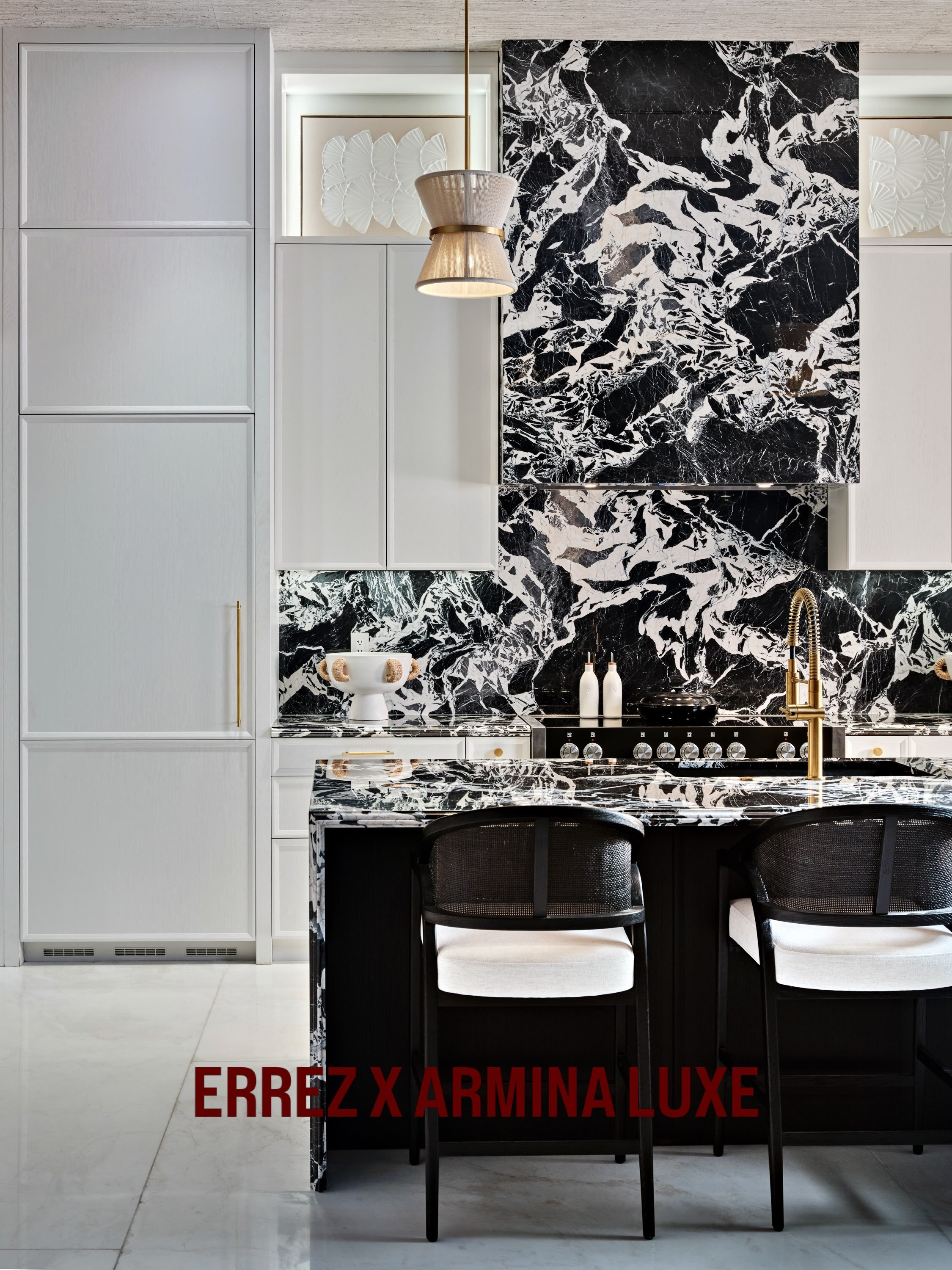 ARMINA LUX commissioned Errez Design to create a striking showroom in the Miami Design District, outfitted in stunning natural stone, sculptural forms, and unexpected moments of color and artistry.

Using our Biographical Design approach, we looked b