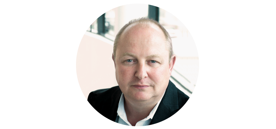 Associate Professor of Medicine at Harvard Medical School and renowned expert in circadian rhythms, sleep and jet lag, Steven W. Lockley, Ph.D.