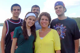 Mindy and Jeffrey with their children, Jonathan, Hannah and Matthew.