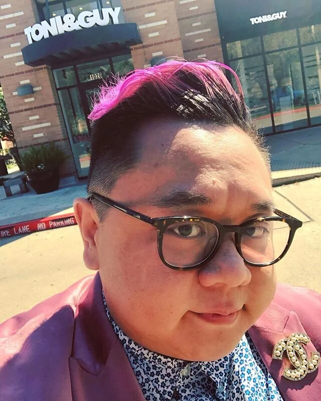 Pretty-ish in pink. Thank you, Lina and Laurabeth, for always making me look fabulous and dinner party-ready! Love you, both! // #SinglesAwarenessDay #PrettyInPink #PinkingOfYou #IPinkYou #PinkHairDontCare ✂️: @lina.in.sugarland 🖌:Laurabeth @toniguy
