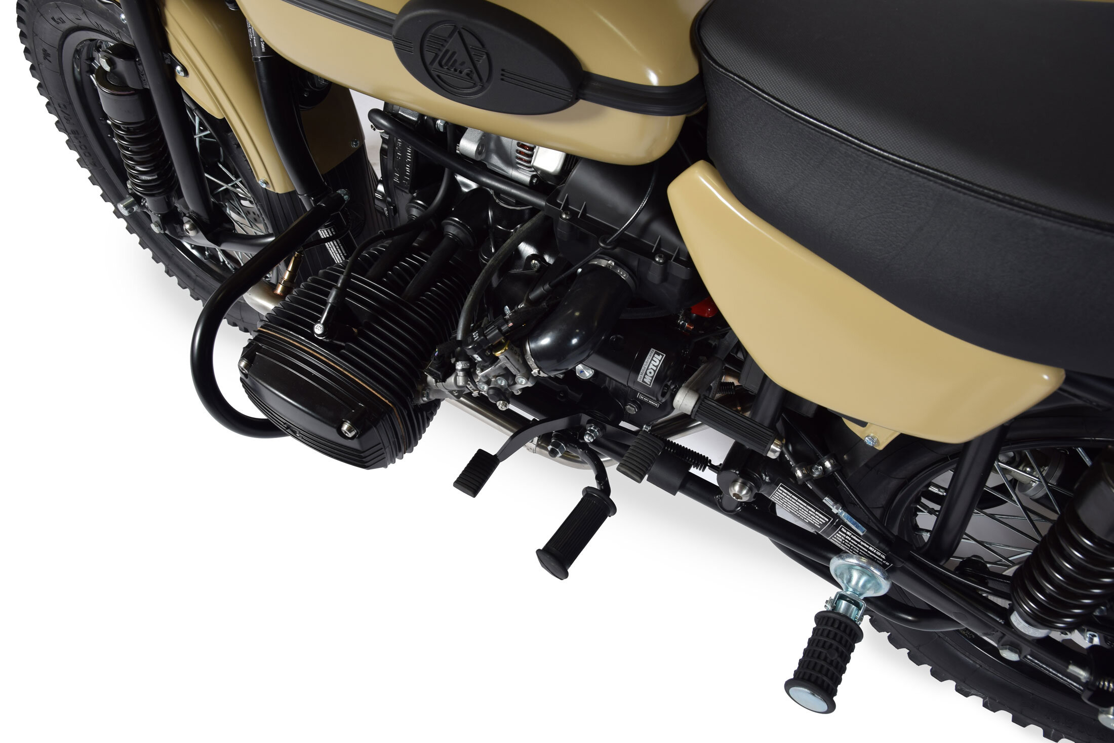 Sahara-Detail-L-Cyl-w.jpg