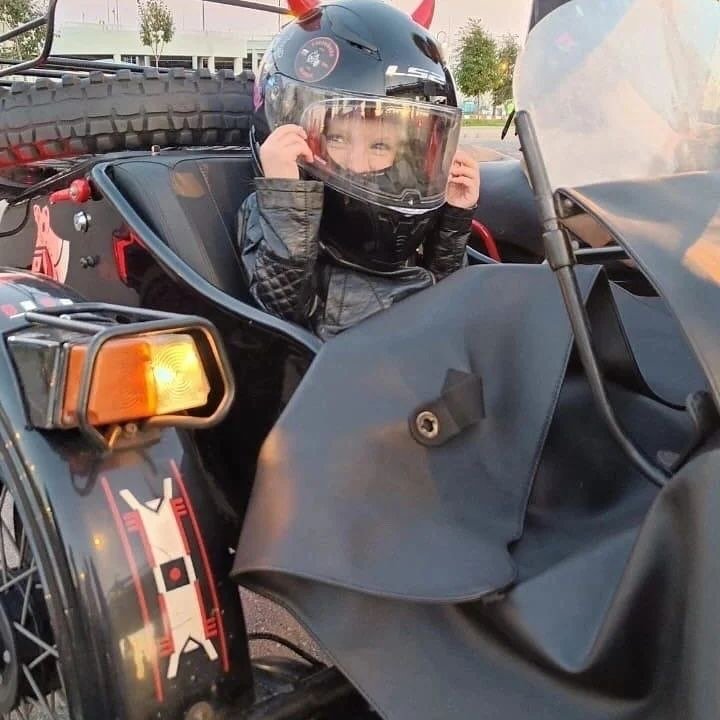 Vera &ldquo;Shadow&rdquo; charity ride events for kids 🙌 Summer throwback. Shine and shine 🫶🌞🌧️

✨: @darkmoto77

#uralmotorcycles