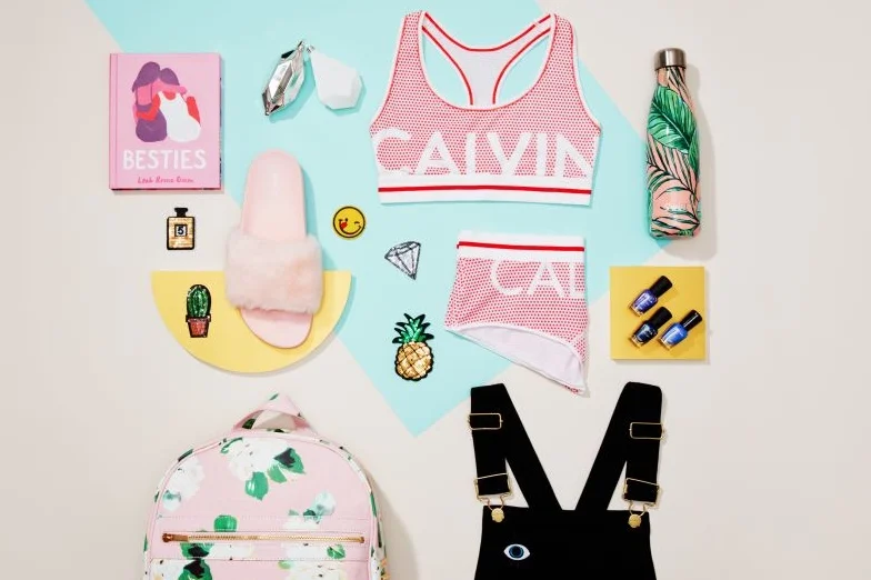 121516-LIFESTYLE-GIFT-GUIDE-2016-TWEEN.jpg
