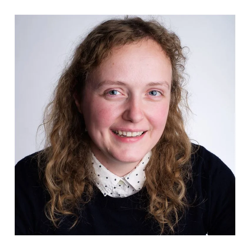 Cate Bligh headshot.jpg
