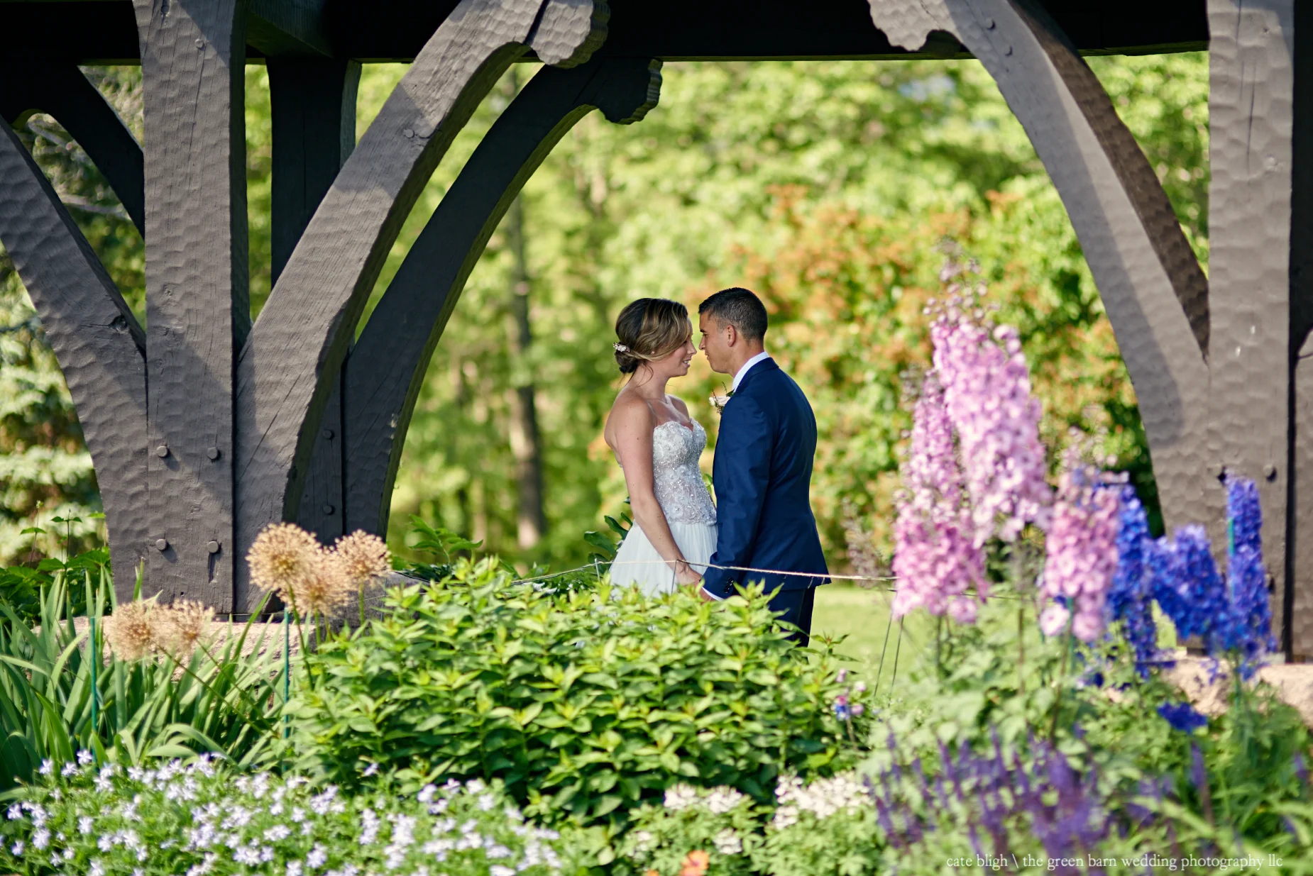 castle-in-the-clouds-wedding-photos-by-cate-bligh-078.jpg