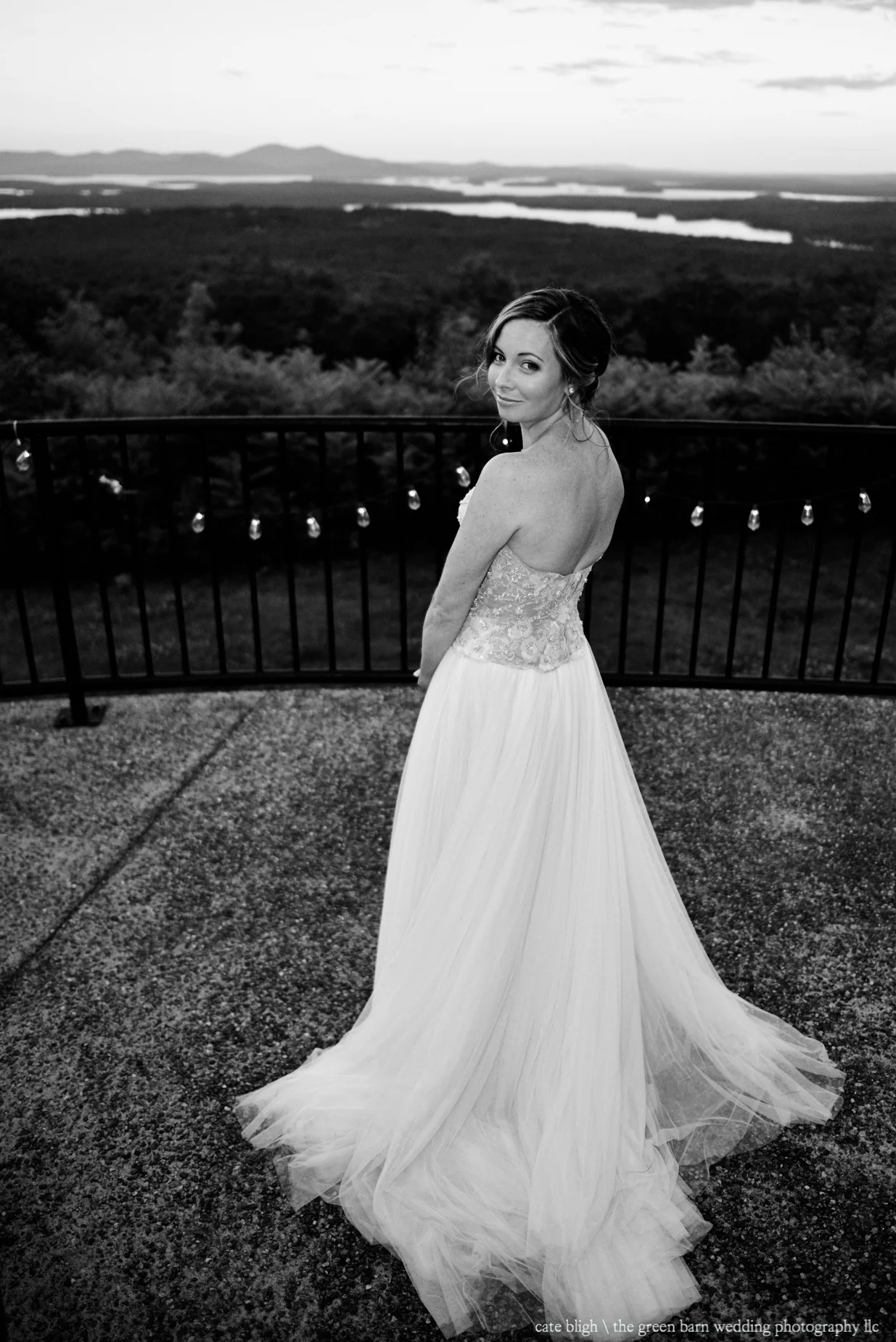 castle-in-the-clouds-wedding-photos-by-cate-bligh-102.jpg
