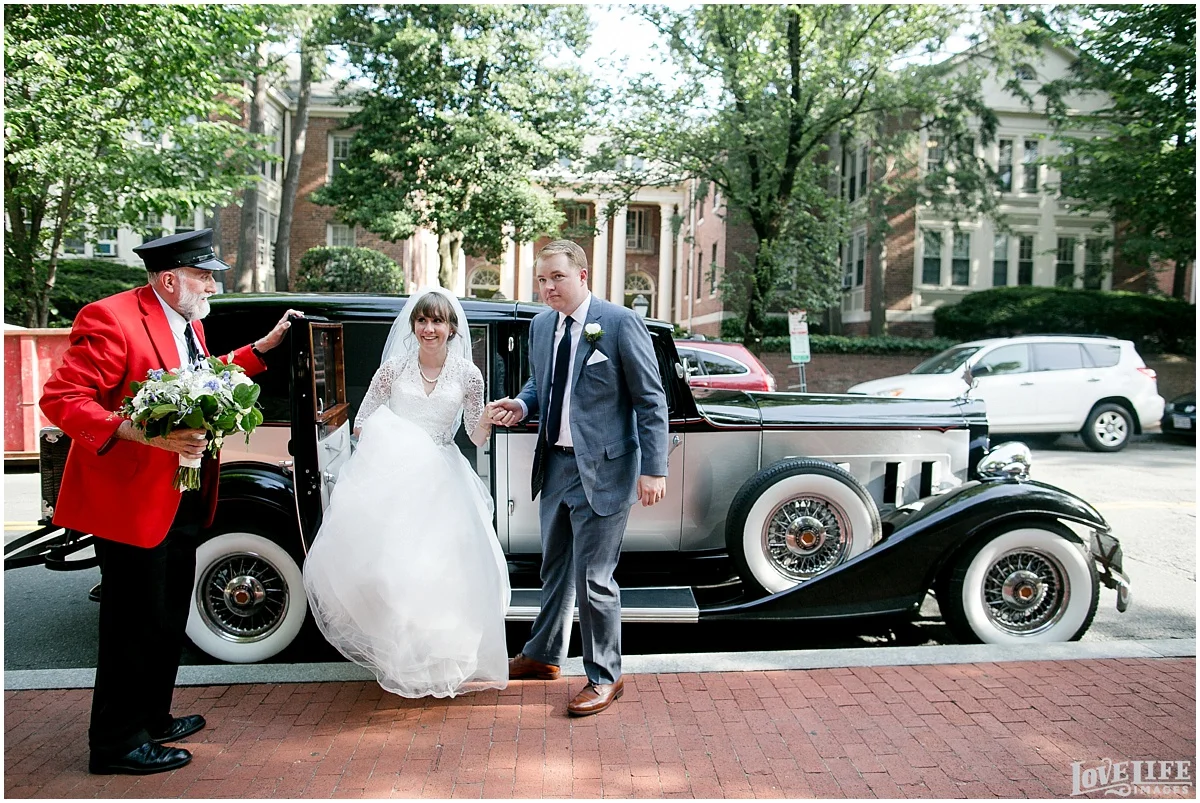 vintage wedding car