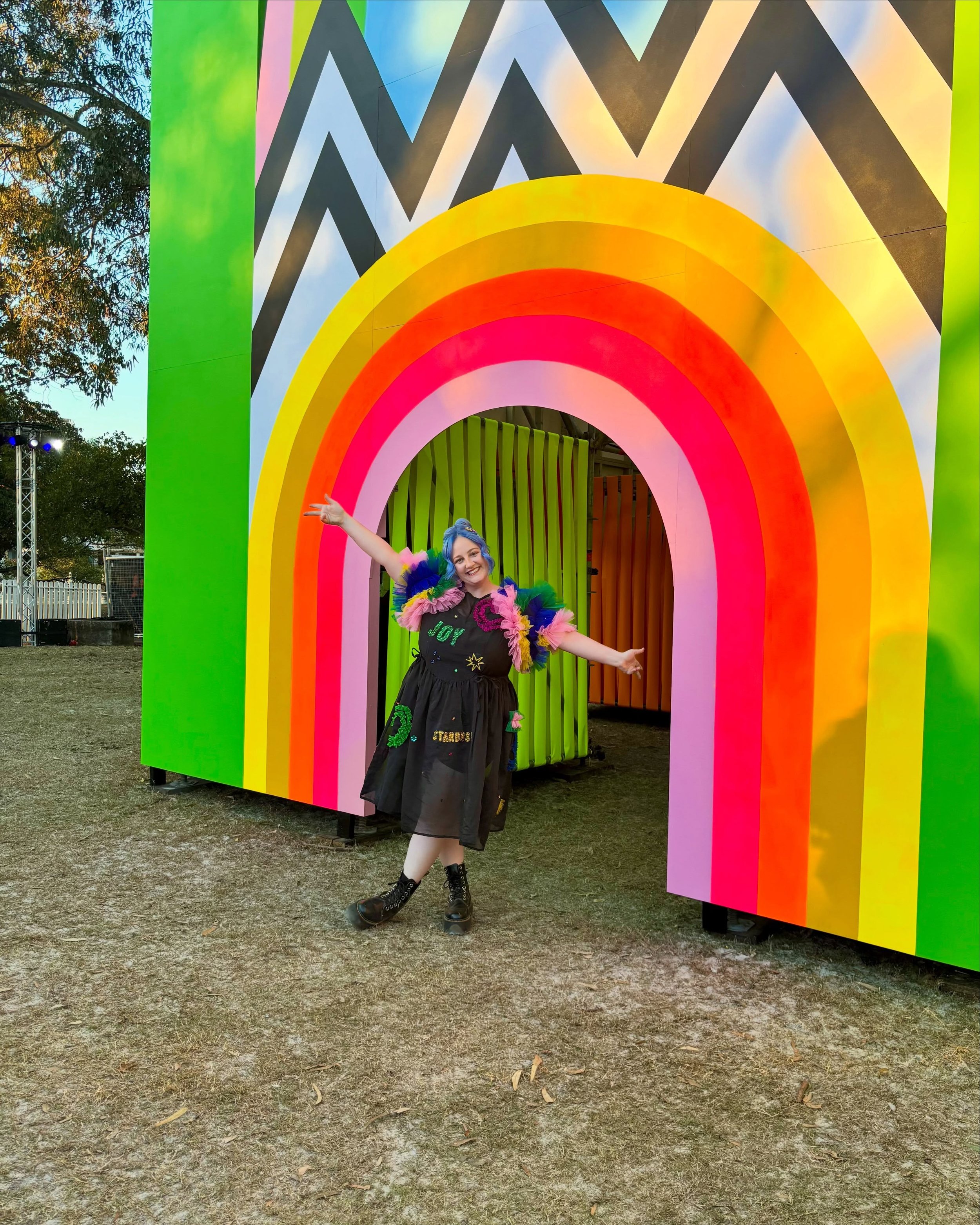 There is something aglow&hellip; ✨

What an incredible time it has been being a part of the most joyous, heartwarming and wholesome project BEACON with @everybody_now as part of @bleachfestival &hellip;about this time last night an electric buzz was 