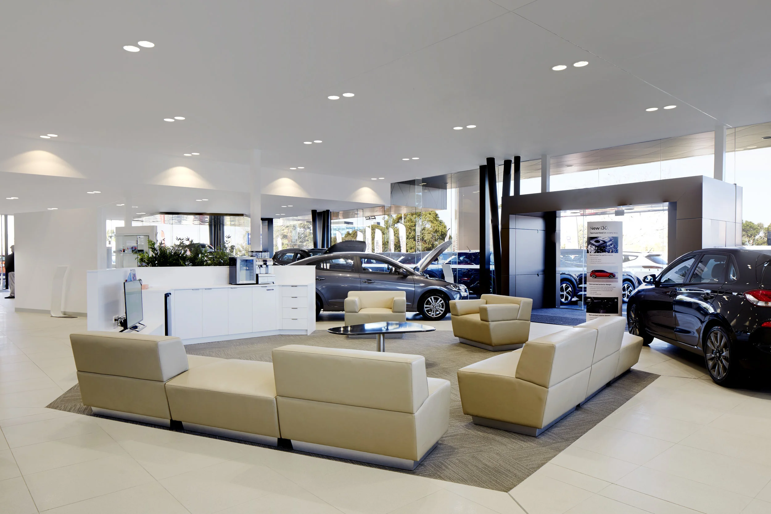 SPACES__HYUNDAI_03.jpg