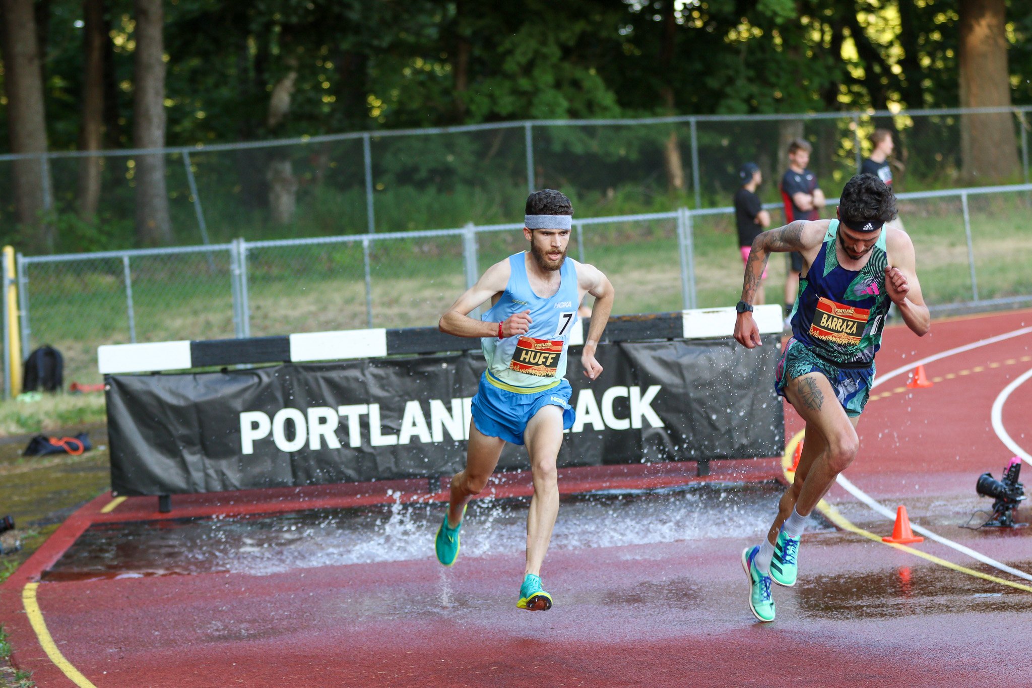 Craig Huff 3rd place Men 3000 Meter Steeplechase 8_29.03 Kids Club (1).JPG