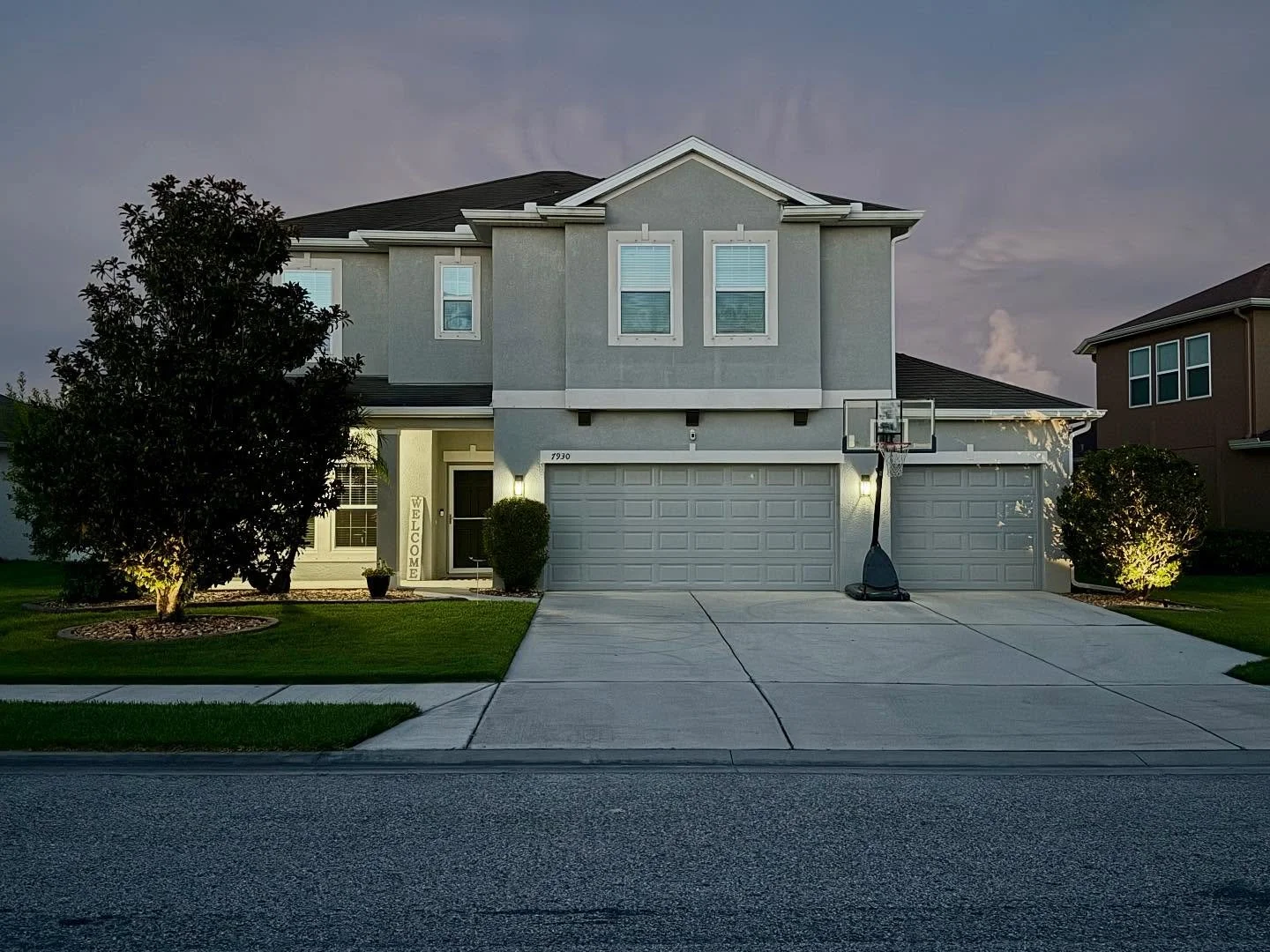 OPEN HOUSE TOMORROW: link in bio🌟 Luxury Lakefront Living Meets Function &amp; Flexibility!

Now available in the gated Copperstone community&mdash;a beautifully upgraded 4BR + Den + Theatre/Bonus Room home with a 2023 saltwater pool &amp; spa packa