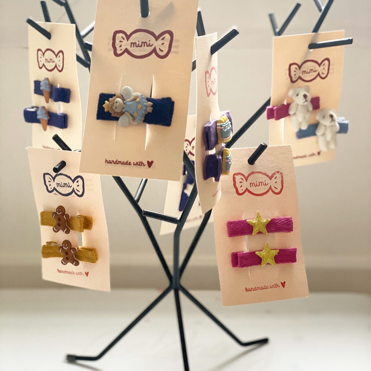 hair clip tree #mimikiddo #handmade #girlsaccessories
#torontokids #kidsfashion #girlhairclip #girlshairaccessories
#madeintoronto #madeincanada #toddlerfashion #memade