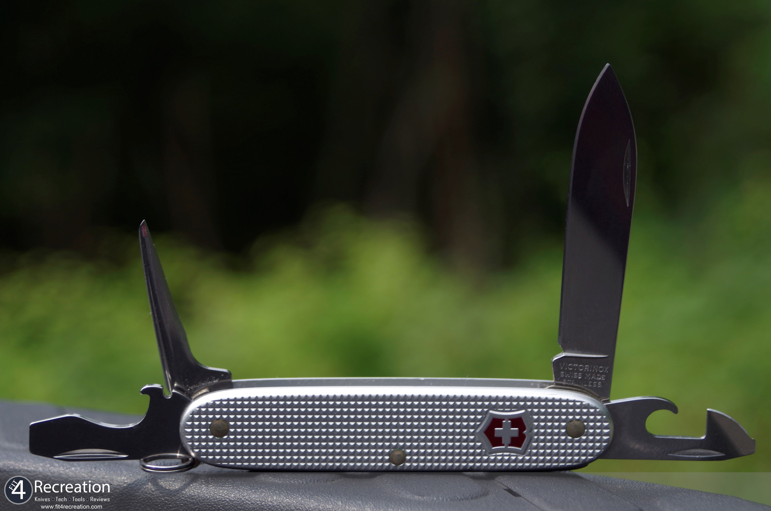 Victorinox pioneer hotsell