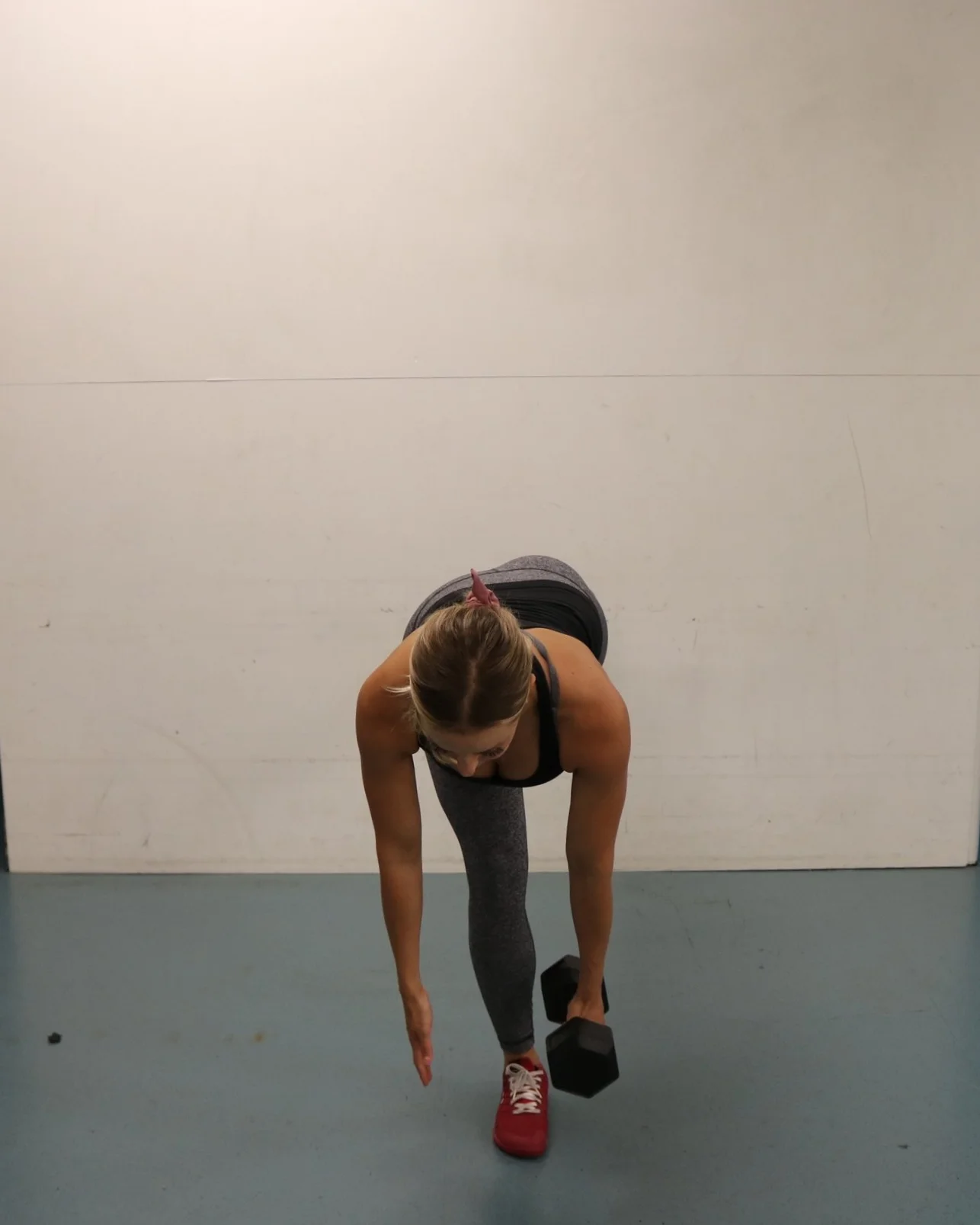 Bottom position of the single leg RDL - keep hips squared towards the floor