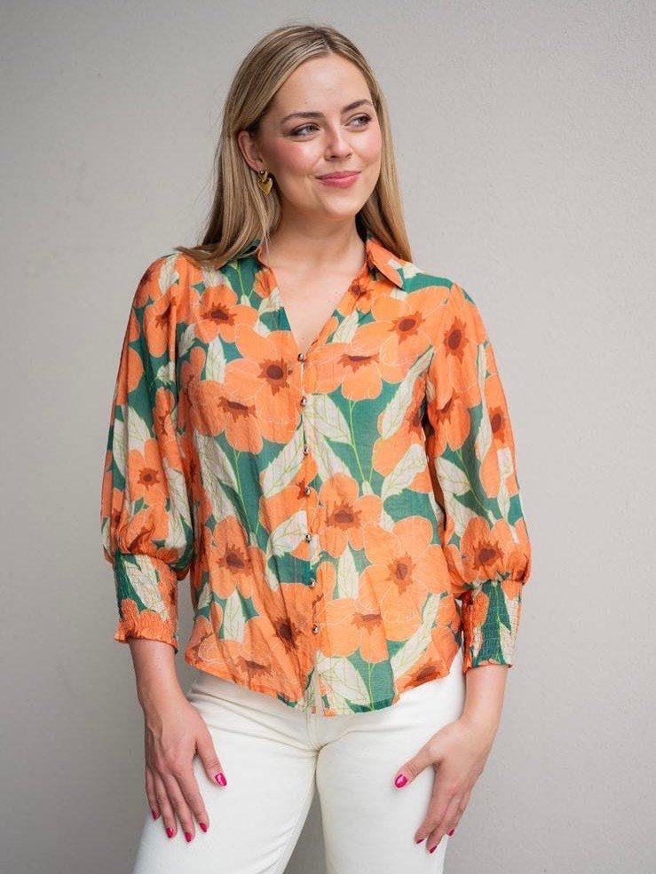 Just in time for Mother&rsquo;s Day!🌸 New arrivals have landed &mdash; from stylish tops and cozy sweaters to must-have shirt tops and more.
 Treat Mom (or yourself!) while saving 10% storewide &mdash; but hurry, our sale ends Saturday, May 10th!

#