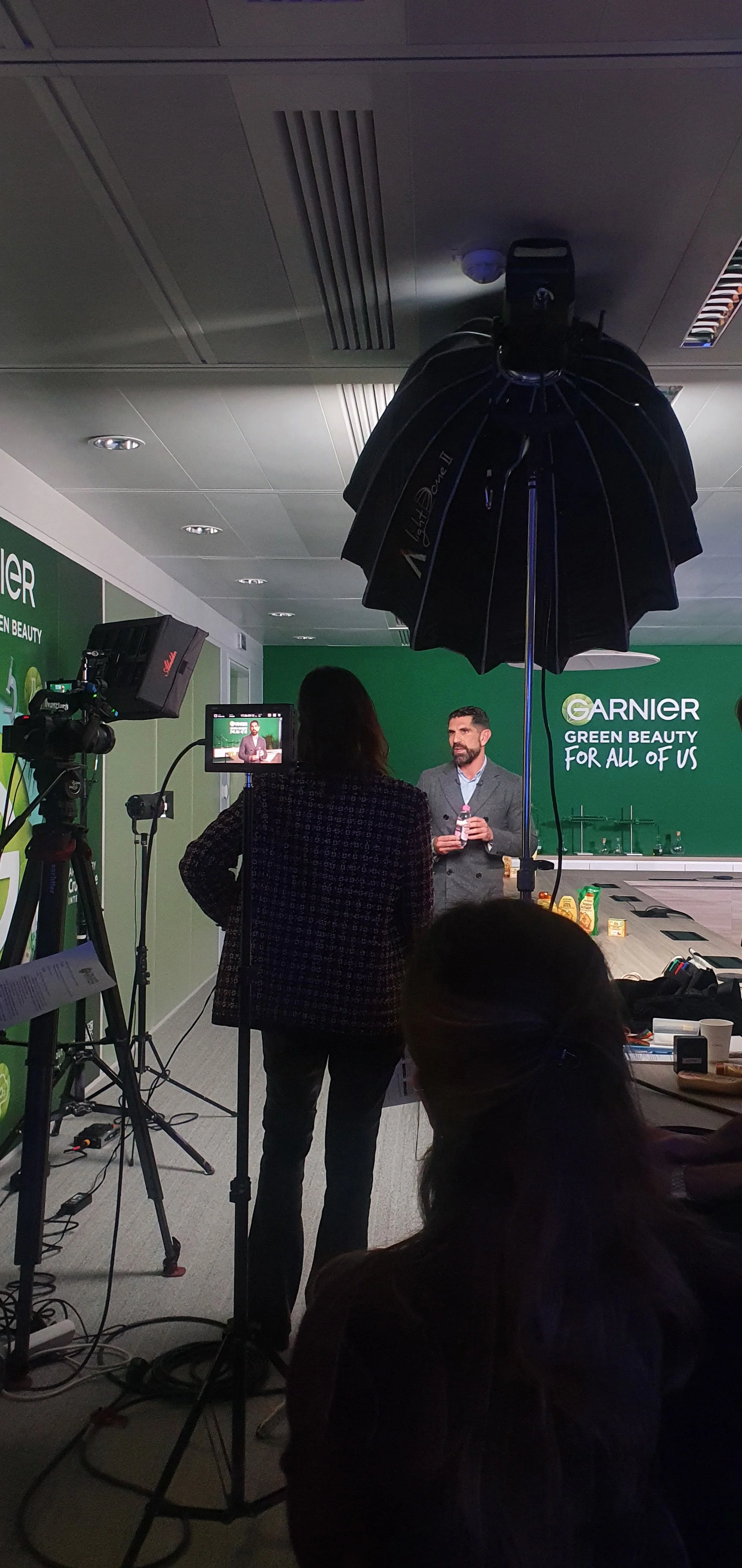 Maquilleuse professionnelle Tournage Garnier  Production