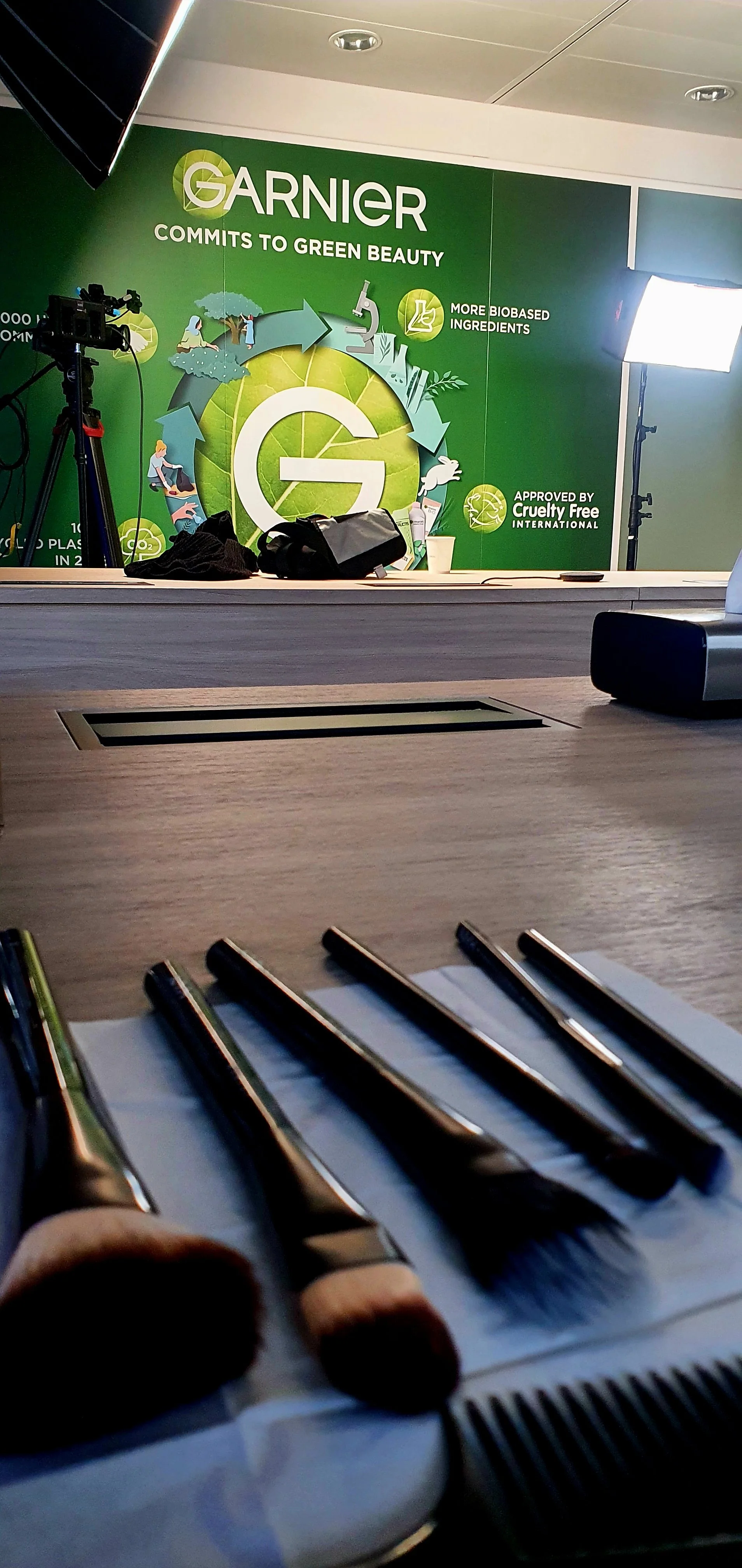 Maquilleuse professionnelle Tournage interview Garnier  Production