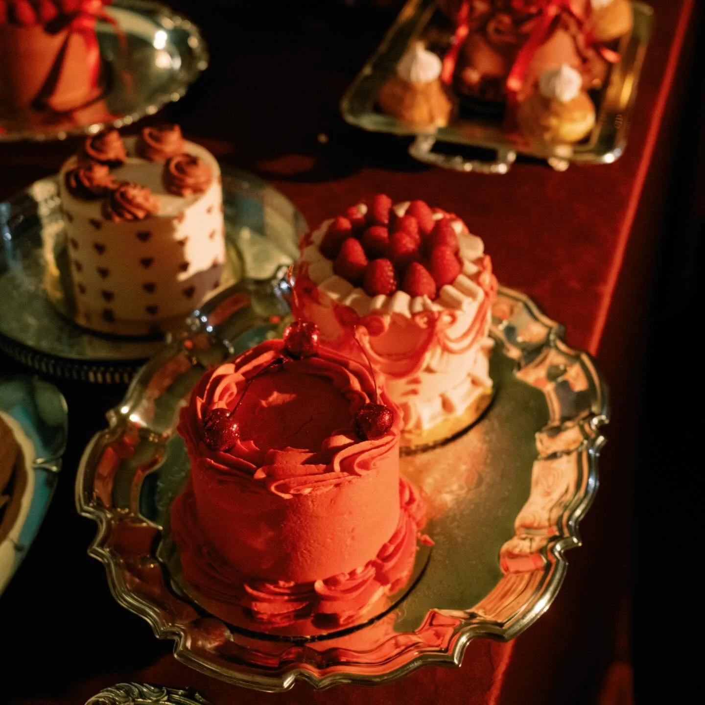 &hearts;️&hearts;️&hearts;️
&bull;
thinking about all things Valentines 💌 changing the pop up menu a little bit-what&rsquo;s your must have treat?
&bull;
&bull;
📷 @marinaclaire