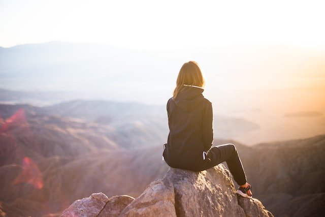 Méditation du lâcher prise : une technique simple pour vaincre le stress