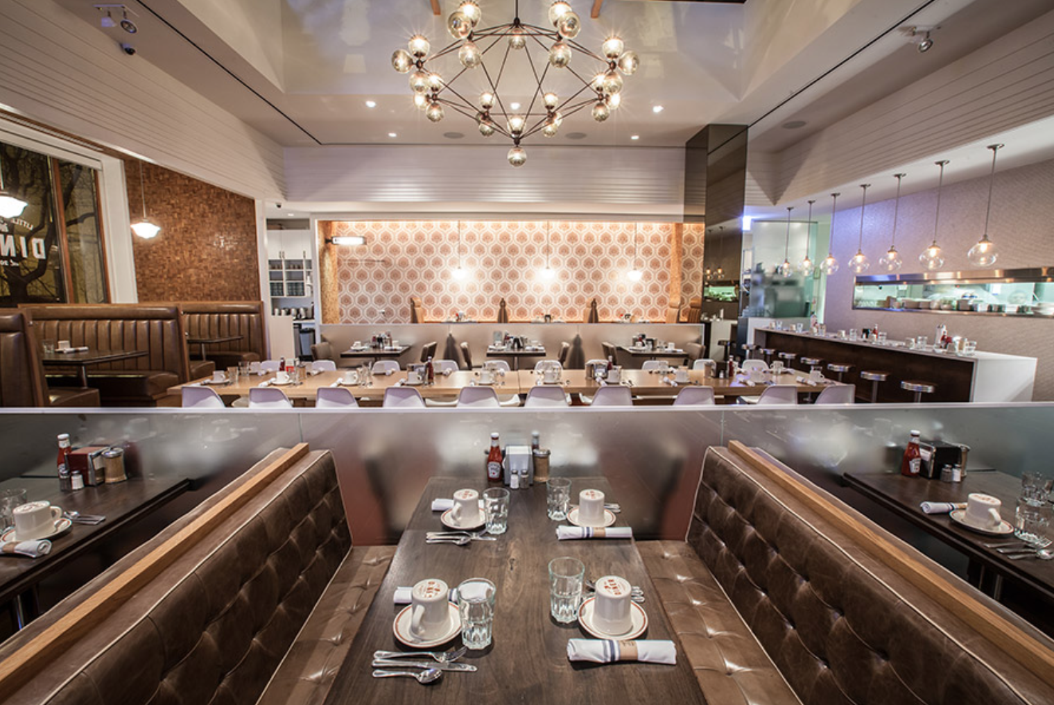 MAIN DINING | 200 cocktail