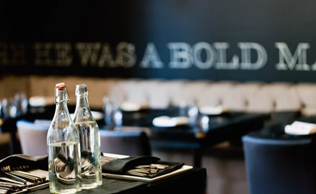 MAIN DINING | 95 seated, 125 cocktail