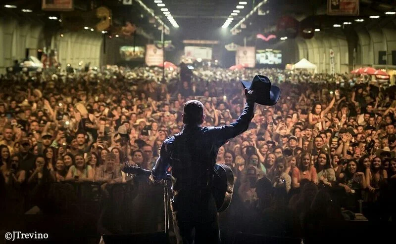 Cody Johnson Mardi Gras Fort Worth