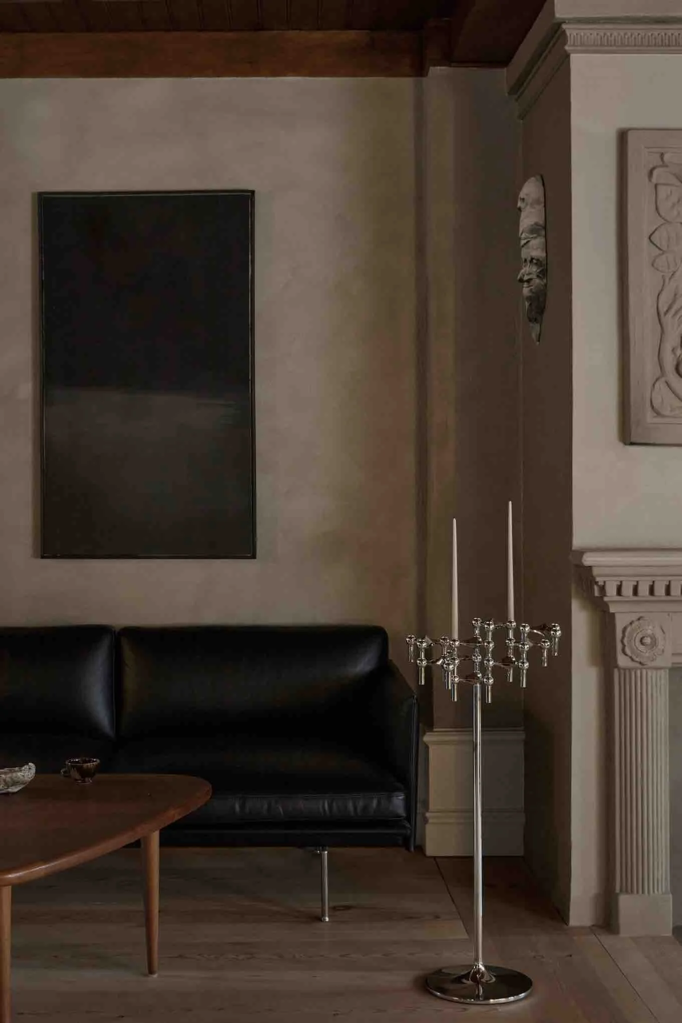 stoff nagel floor stand (kopia).jpeg