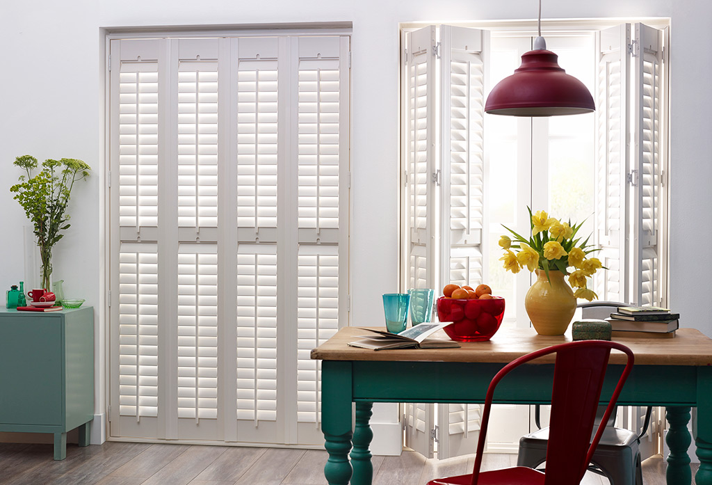 Wood Shutters with One Inch Louvre