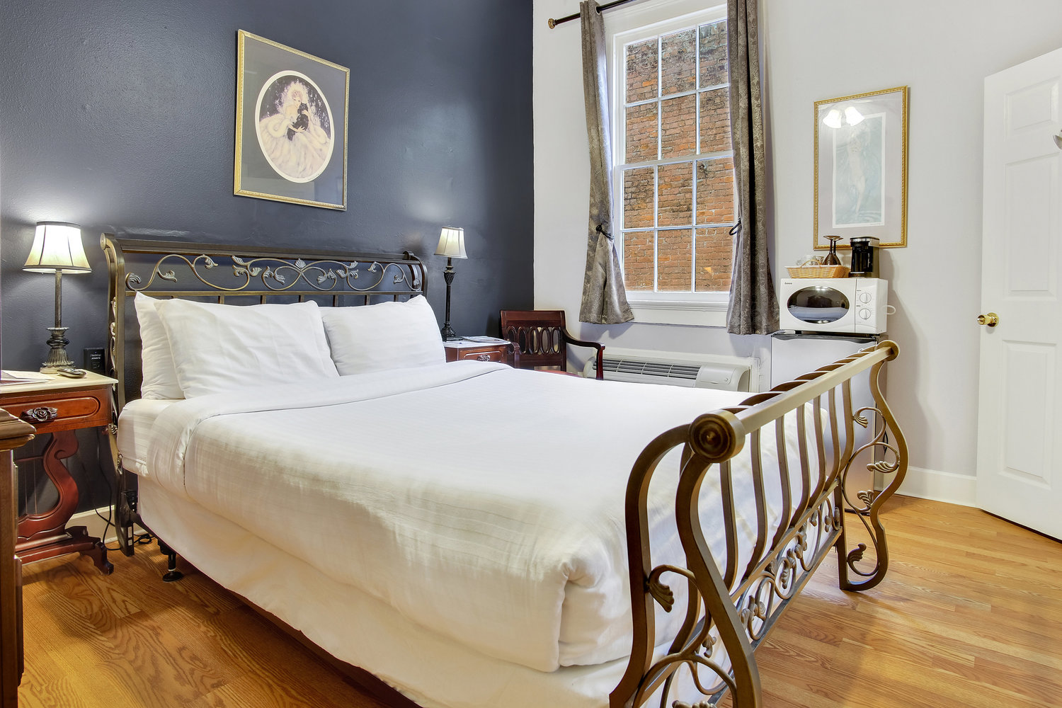 Rathbone Mansions Charming Hotel Rooms For An Authentic