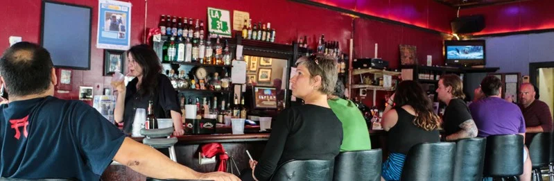 Buffa’s Bar and Restaurant – if you’re hankering for alligator