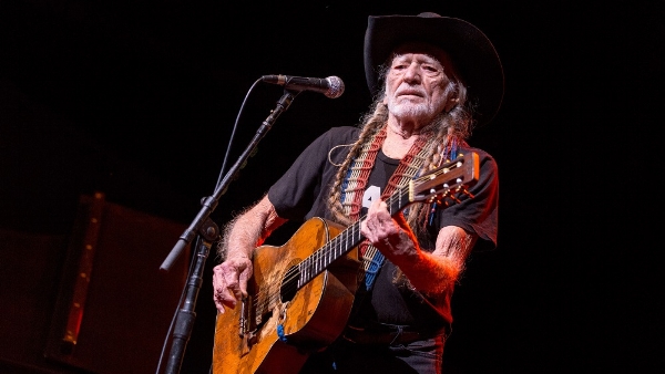willie-nelson 2.jpg