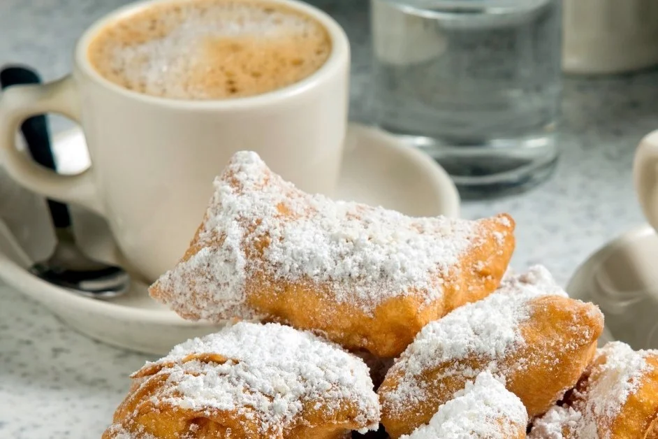 cafe-du-monde-beignets2.jpg