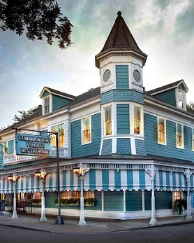 Commanders-Place__2018_Commanders-Palace_Exterior.jpg