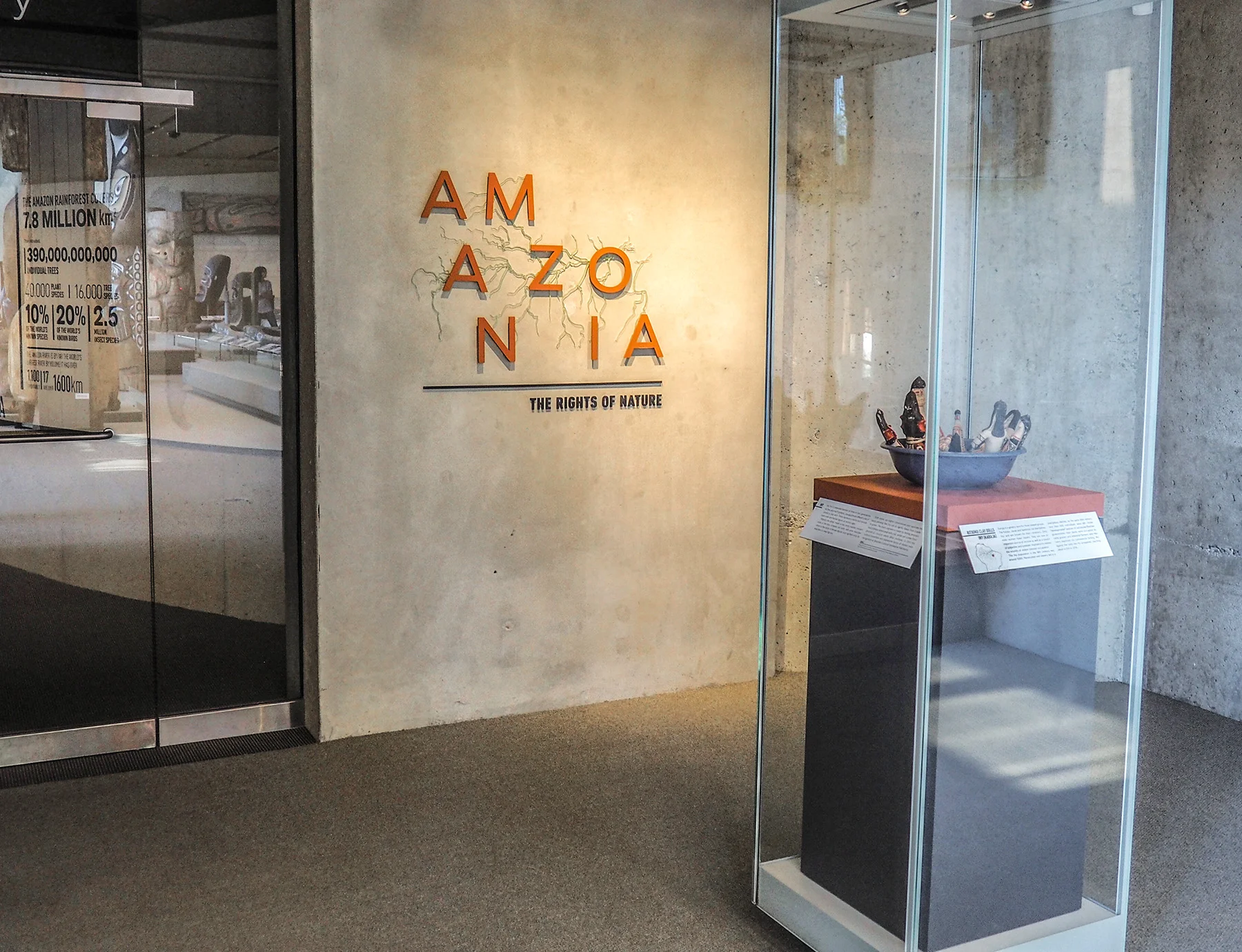 amazonia_entrance3.jpg