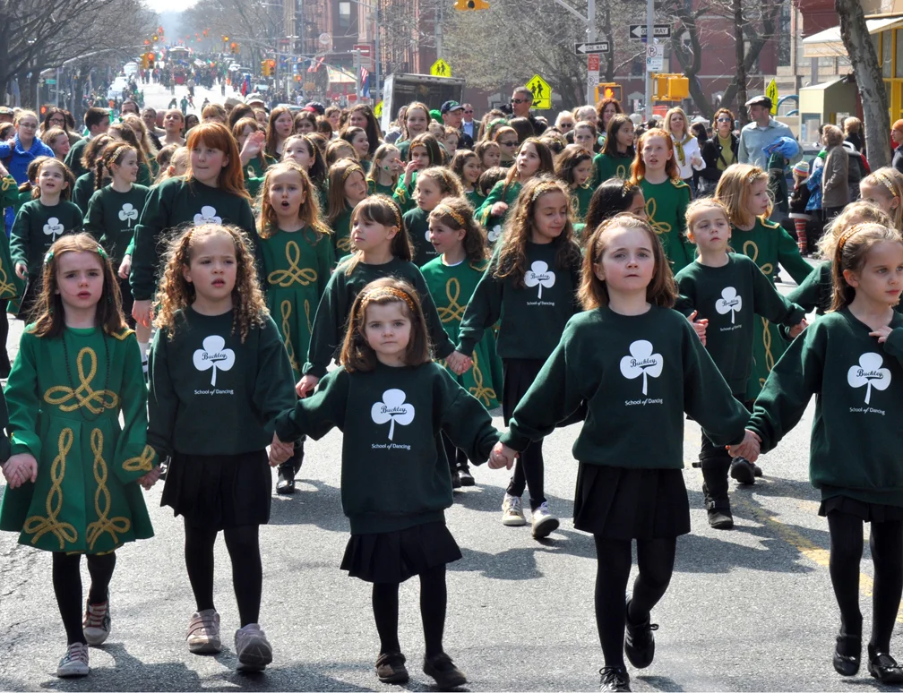 irishgirls.jpg