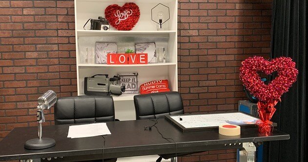 A lot of new things brewing at HudTV! Our new show all about recapping the dramatic events of this season of The Bachelor has begun as well as the new and improved season of Stream It! π₯πΊπ