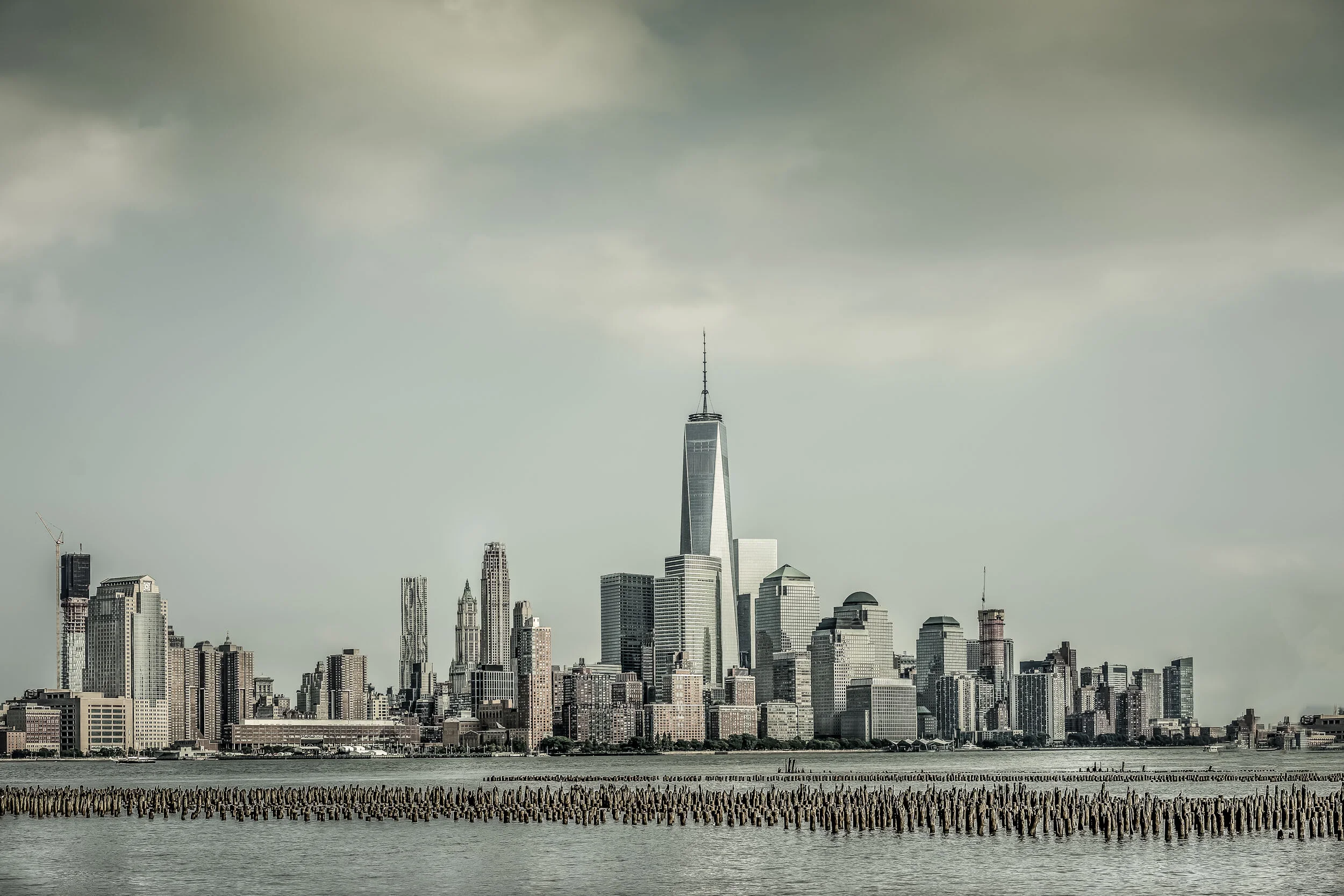 NY169_04.jpg
