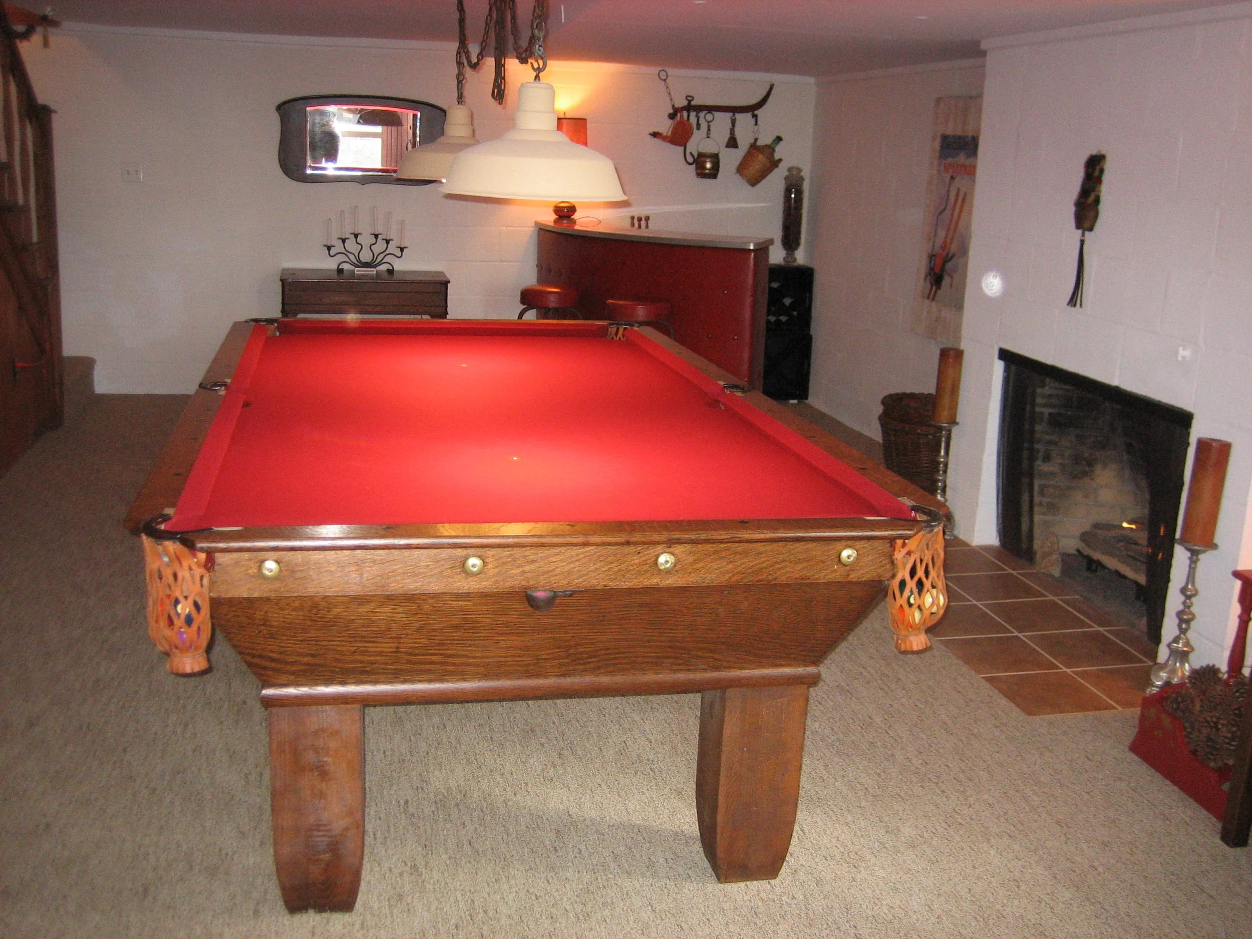 Table refelted 6.jpg