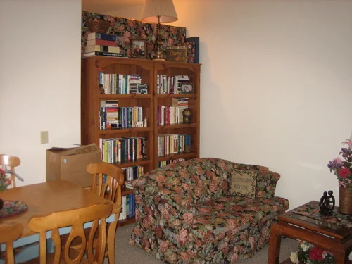 CD: Locke Apartment - 4.jpg