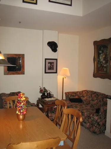 CD: Locke Apartment - 7.jpg