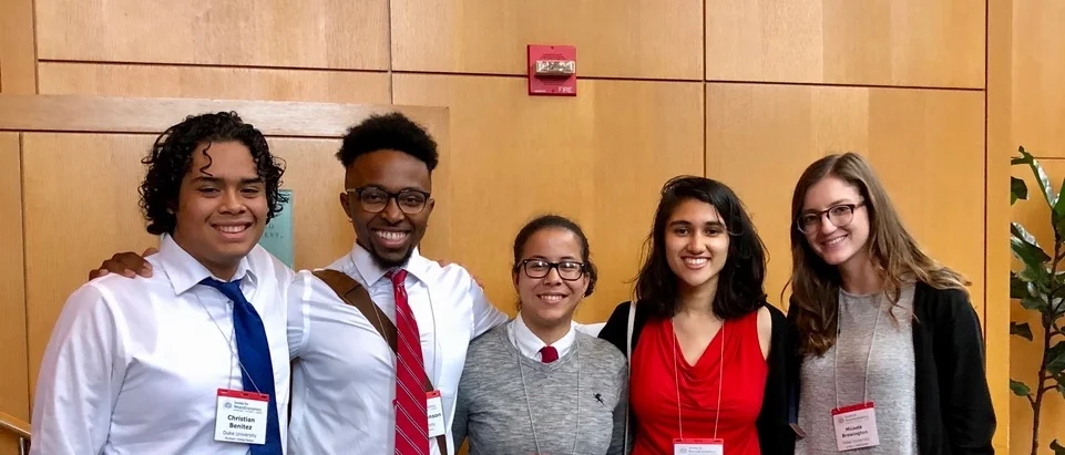 Undergraduate Neuroscience Majors Attend Their First International Conference